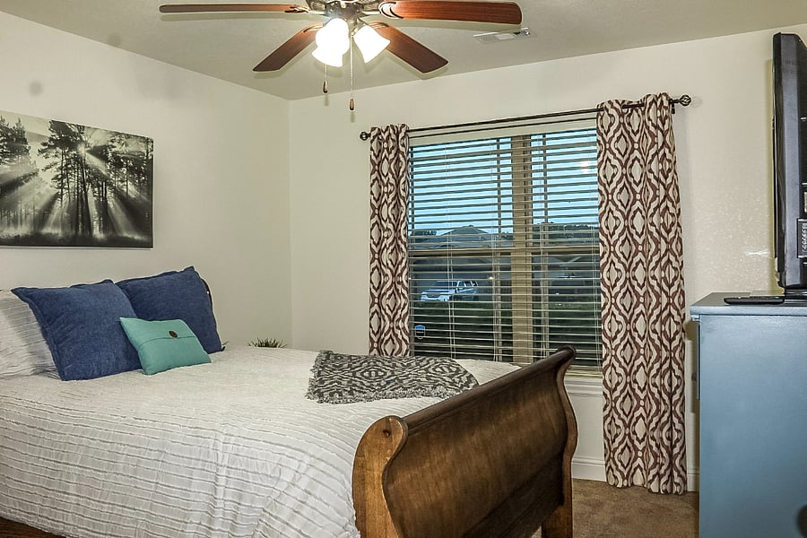 Furnished Finder property 1036738_1 photo 17