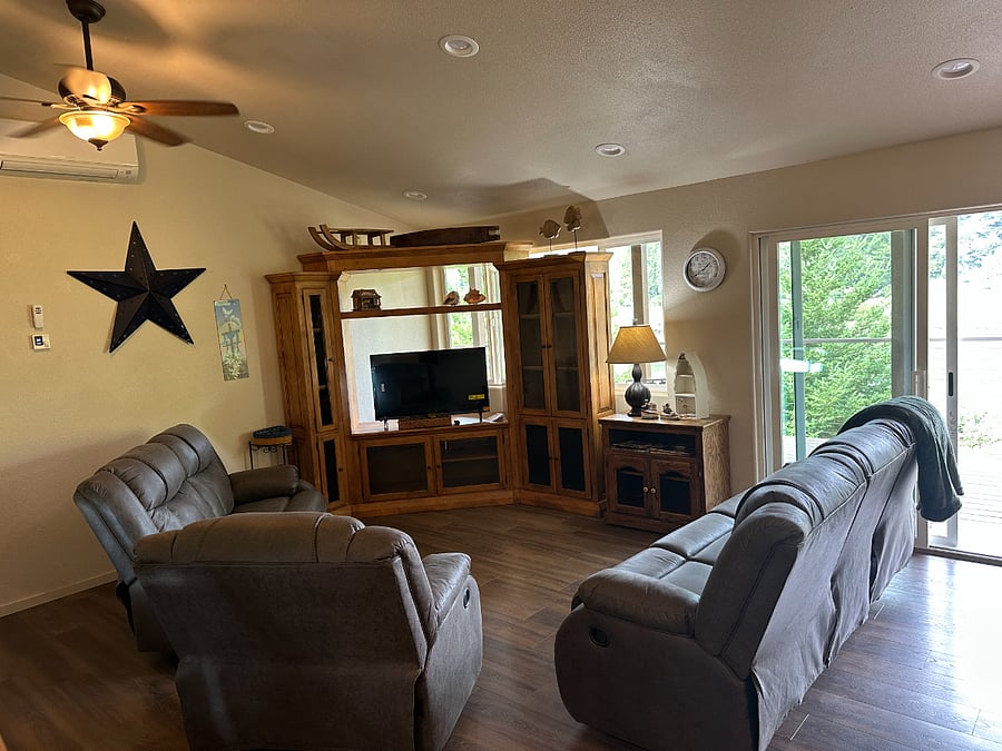 Furnished Finder property 1036762_1 photo 4