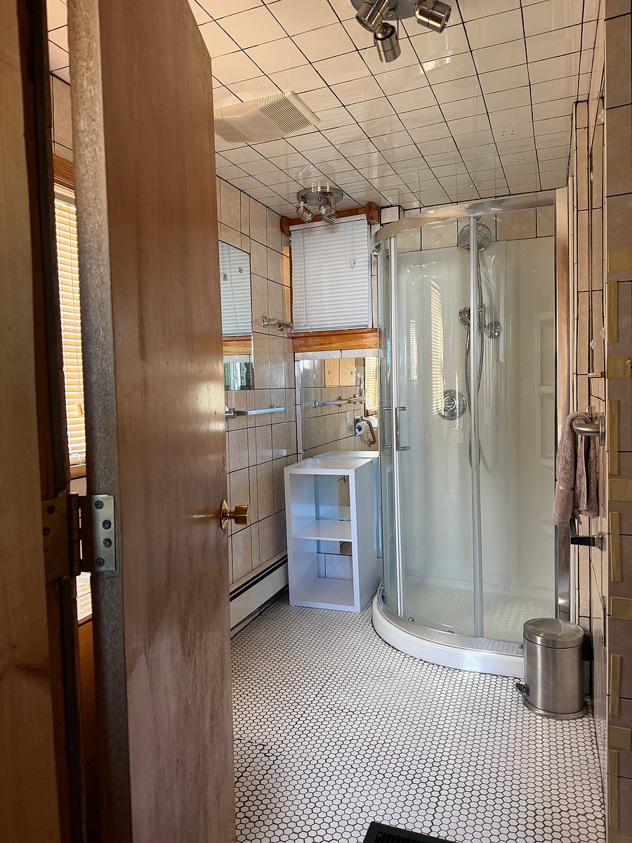 Furnished Finder property 1036777_1 photo 3