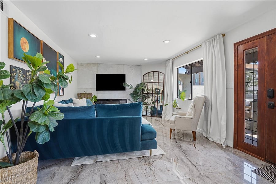 Furnished Finder property 1036791_1 photo 2