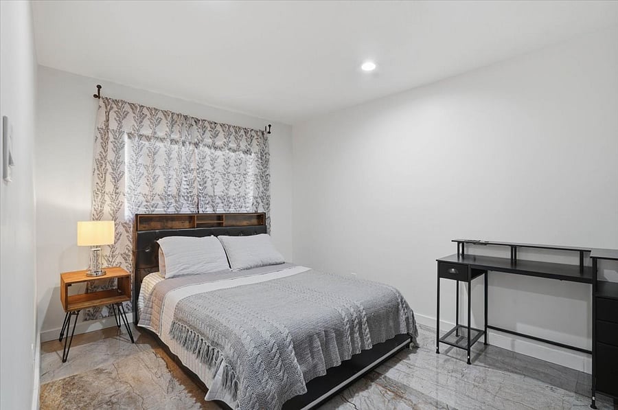 Furnished Finder property 1036791_1 photo 17