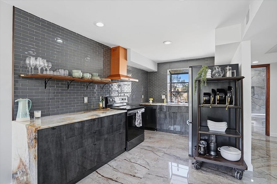Furnished Finder property 1036791_1 photo 11