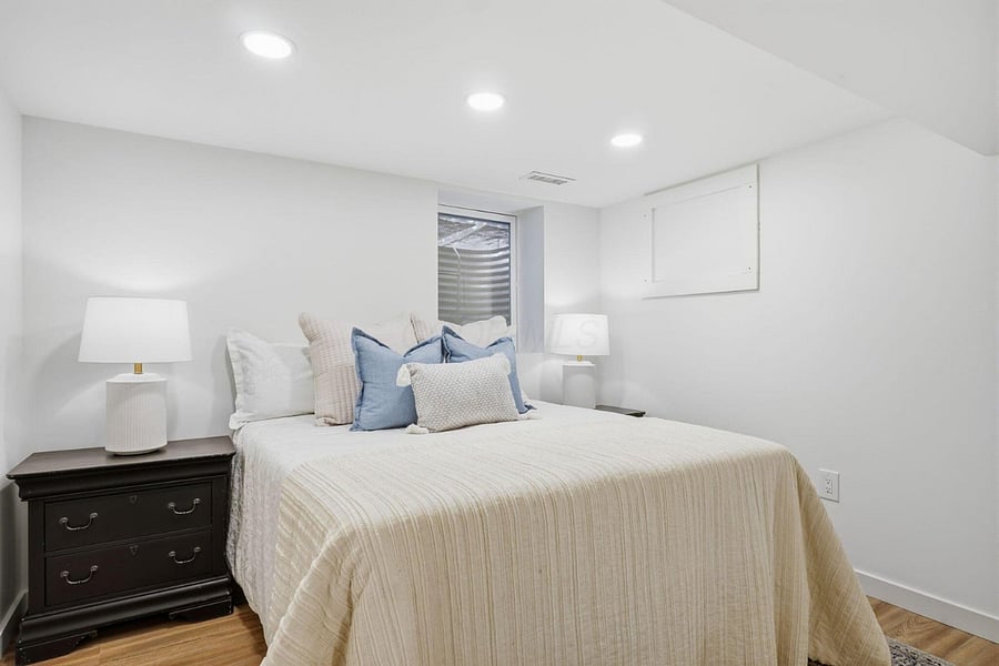 Furnished Finder property 1036854_1 photo 8