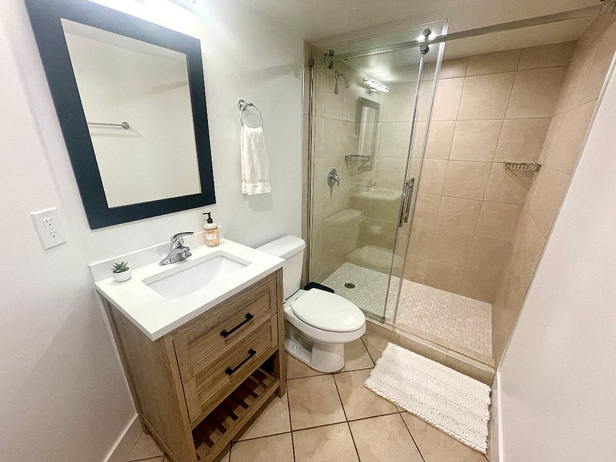 Spacious bathroom.