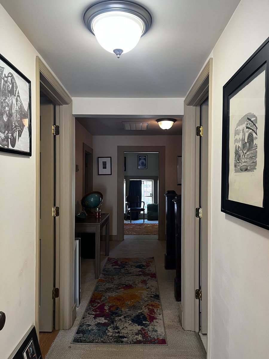 wide hallway looking towards living room