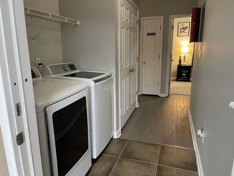 Furnished Finder property 1036896_1 photo 17