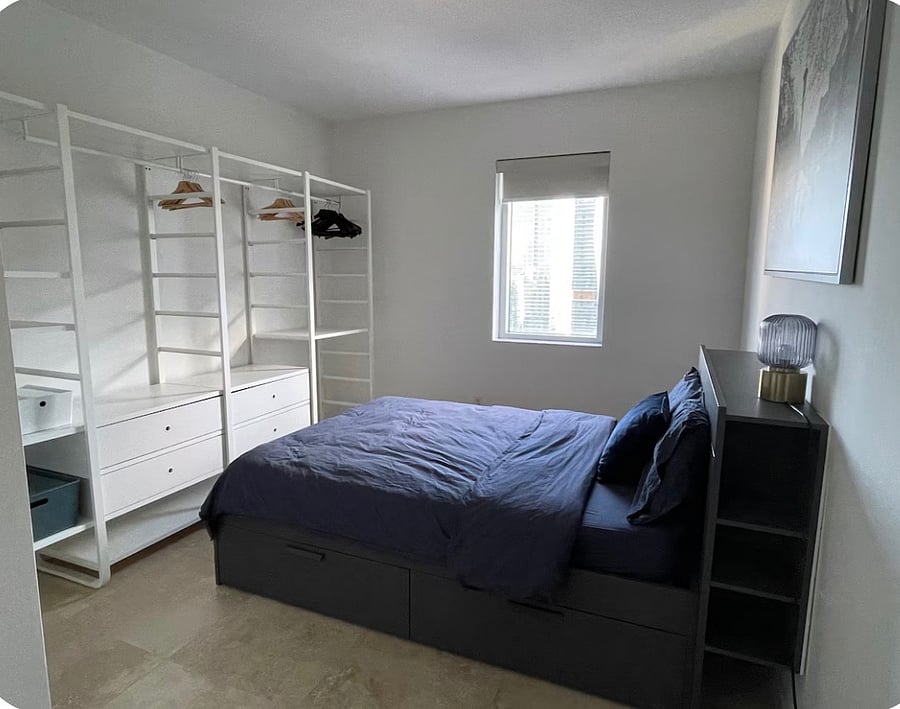 Second bedroom - Queen