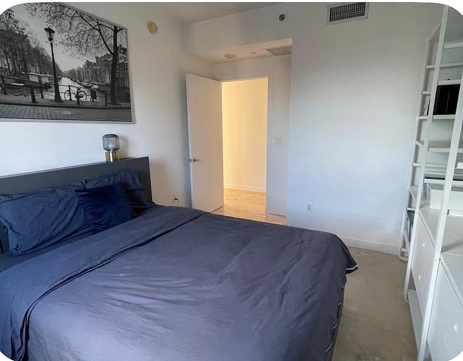 Second bedroom