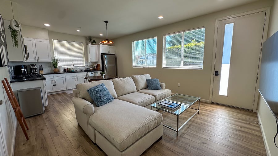 Furnished Finder property 1036909_1 photo 24
