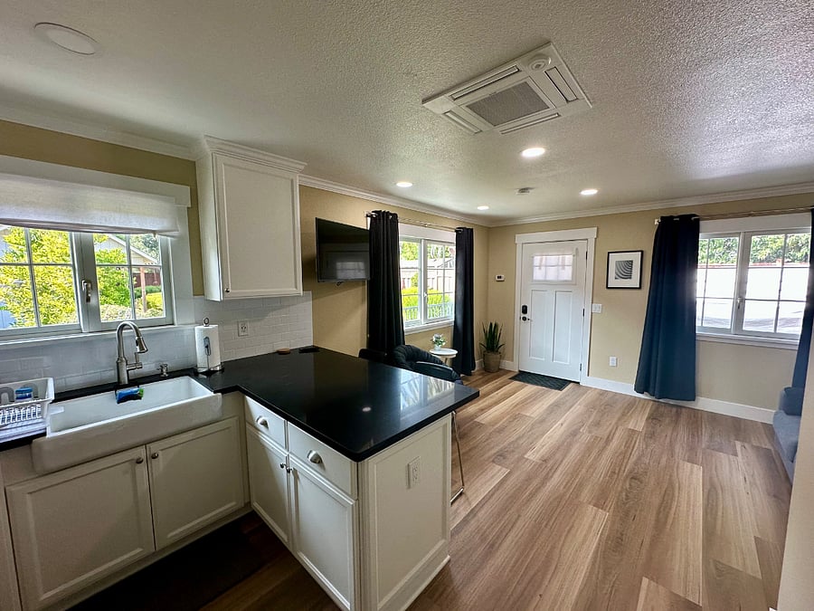 Furnished Finder property 1036921_1 photo 8