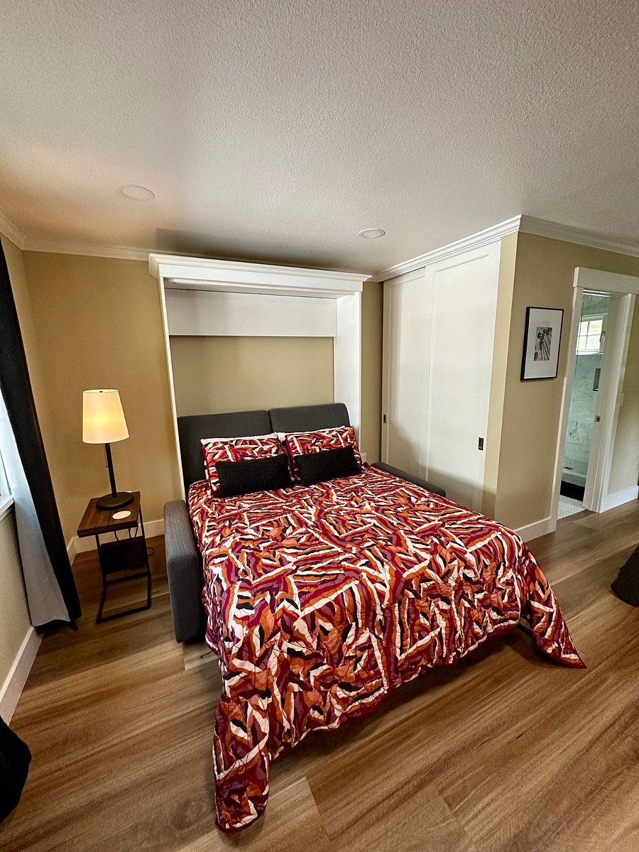 Furnished Finder property 1036921_1 photo 13
