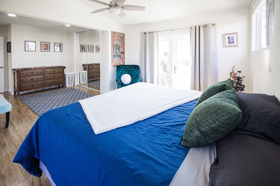 Primary bedroomP