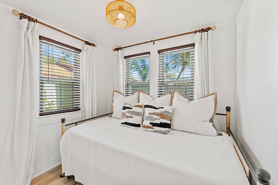 Furnished Finder property 1036938_1 photo 25
