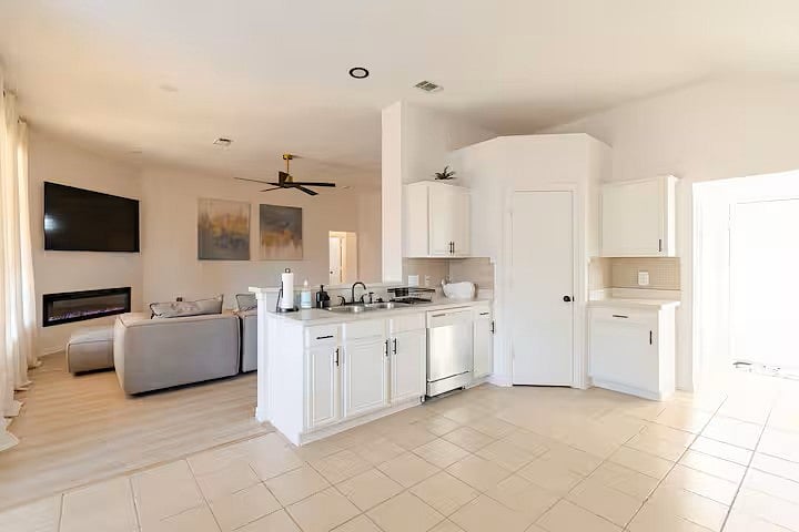 Furnished Finder property 1036943_1 photo 4