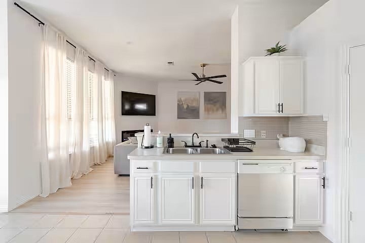 Furnished Finder property 1036943_1 photo 10