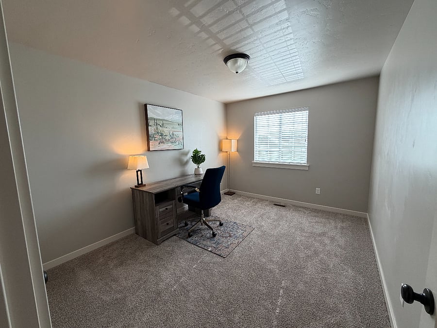Office/bedroom 3
