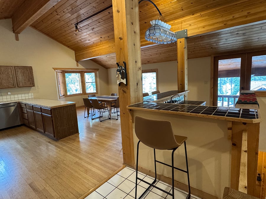 Furnished Finder property 1036975_1 photo 3