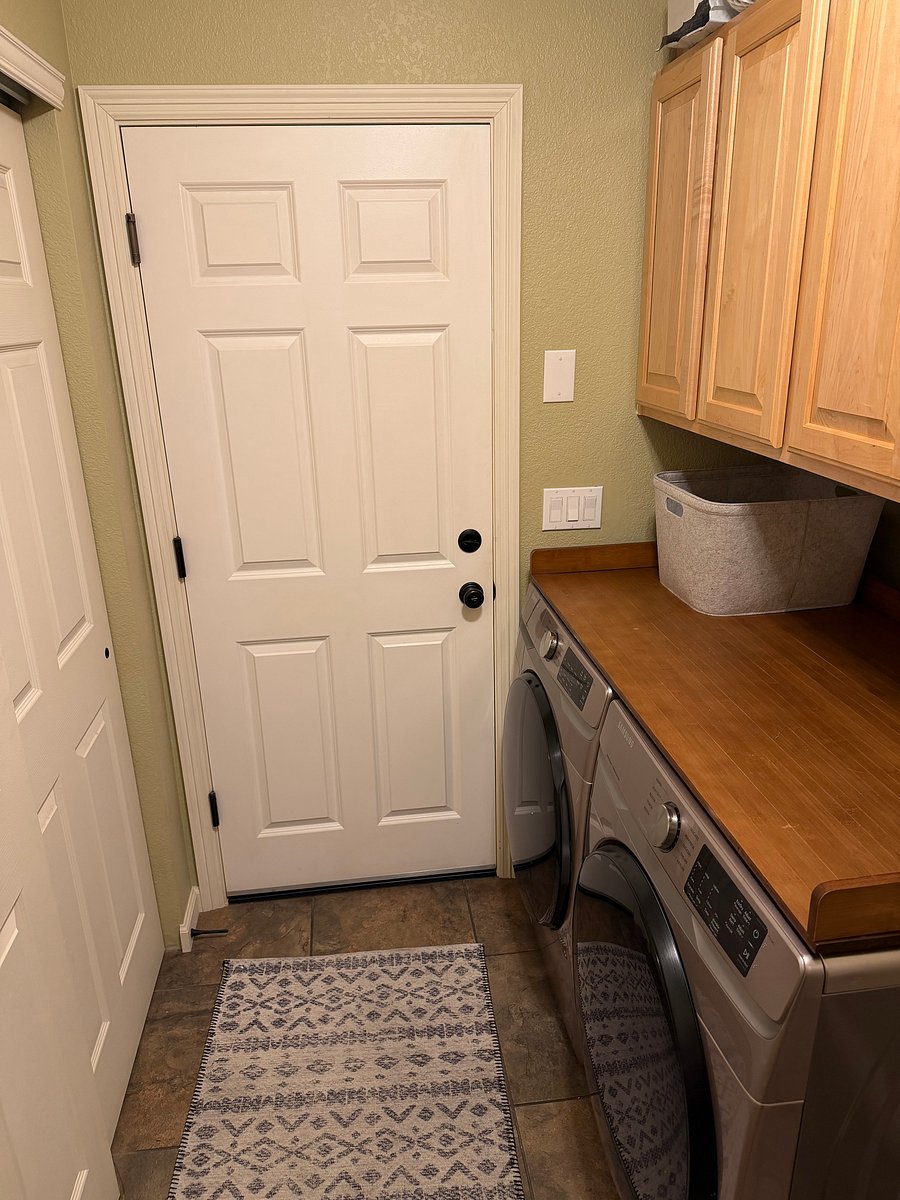 Furnished Finder property 1036986_1 photo 22