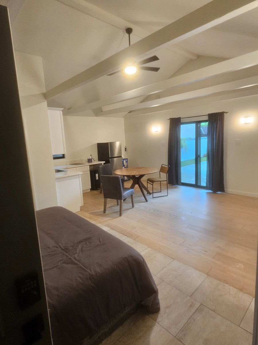 Furnished Finder property 1036988_1 photo 15