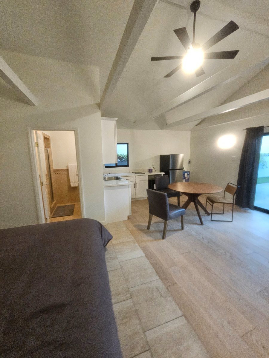 Furnished Finder property 1036988_1 photo 16