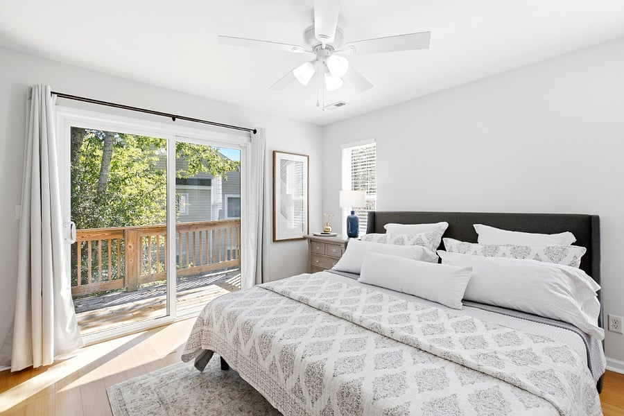 Master King Size Bedroom