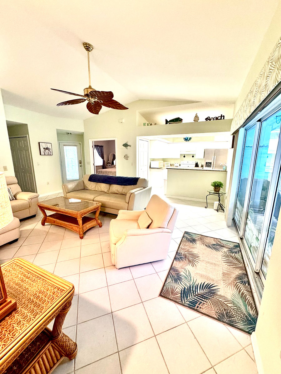 Furnished Finder property 1037002_1 photo 12