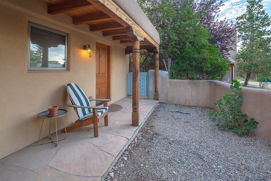 Furnished Finder property 1037005_1 photo 1