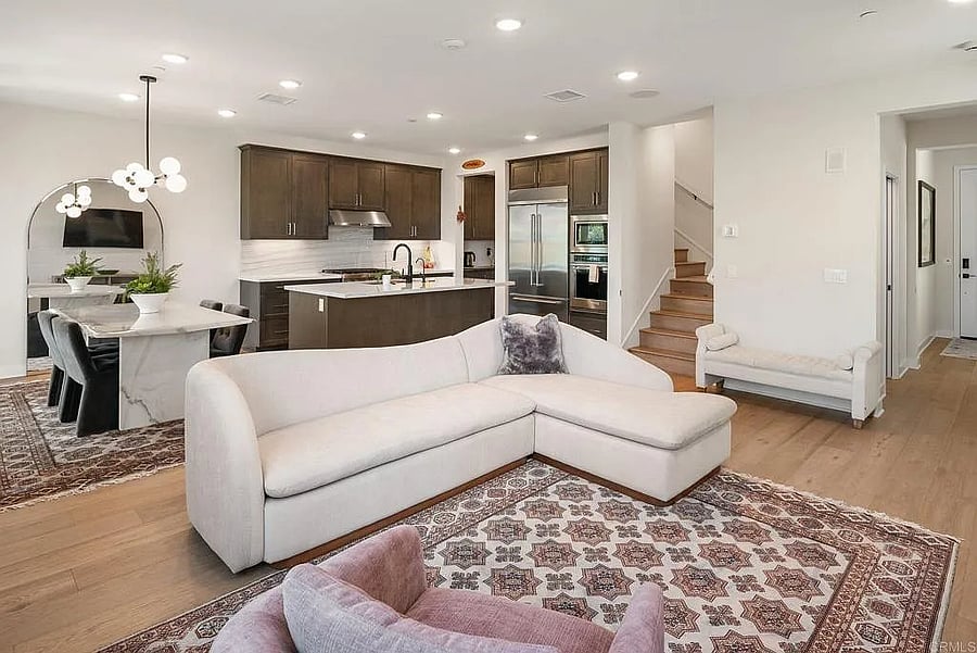 Furnished Finder property 1037040_1 photo 3