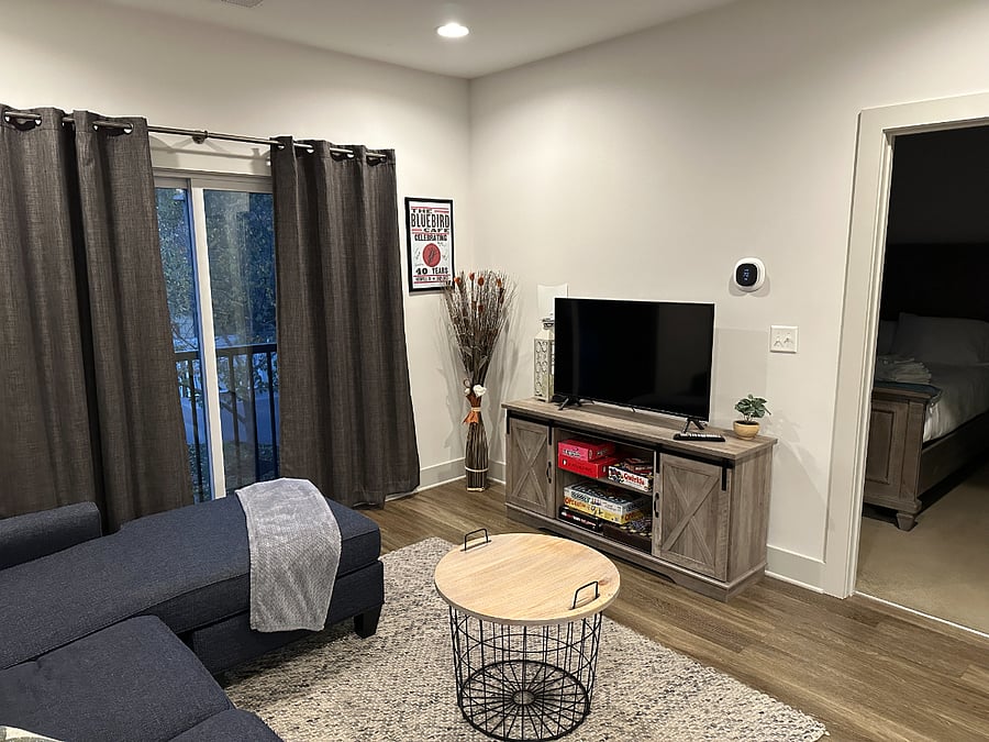 Furnished Finder property 1037044_1 photo 3