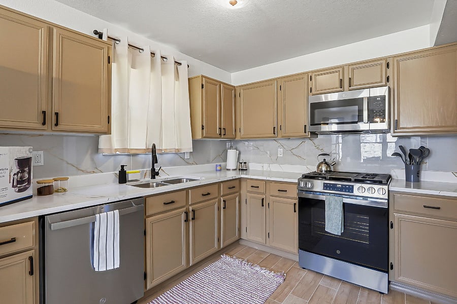 Furnished Finder property 1037058_1 photo 4