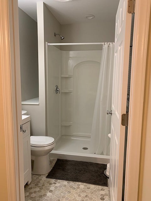 Primary Bedroom Bathroom