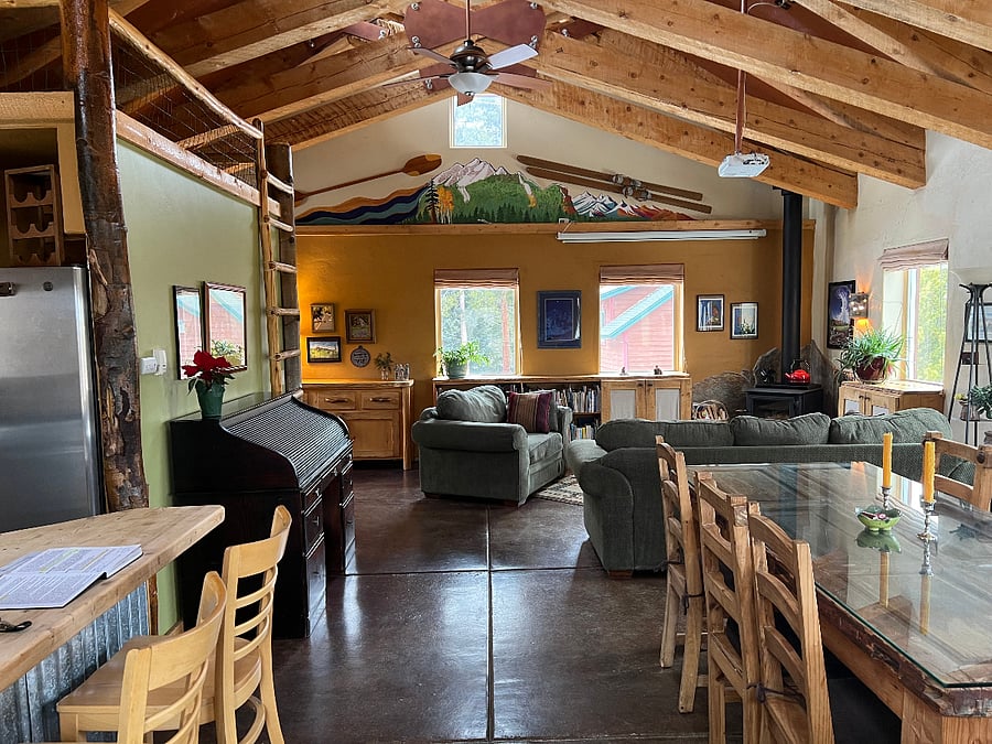 Dining & living areas