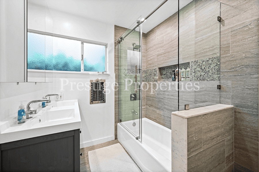 Furnished Finder property 1037087_1 photo 34