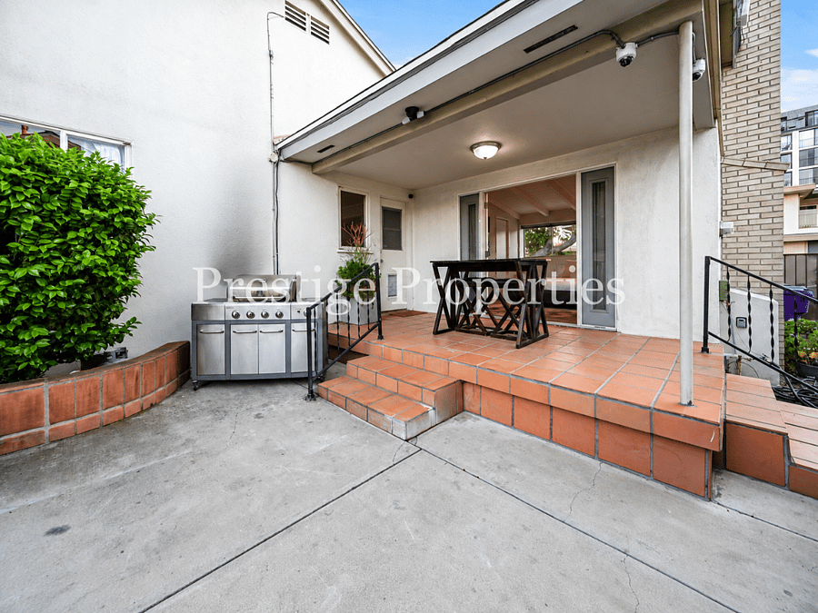 Furnished Finder property 1037087_1 photo 40