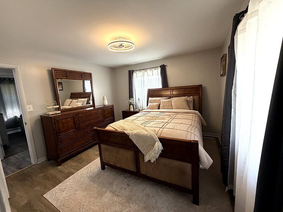 Primary bedroom  queen bed
