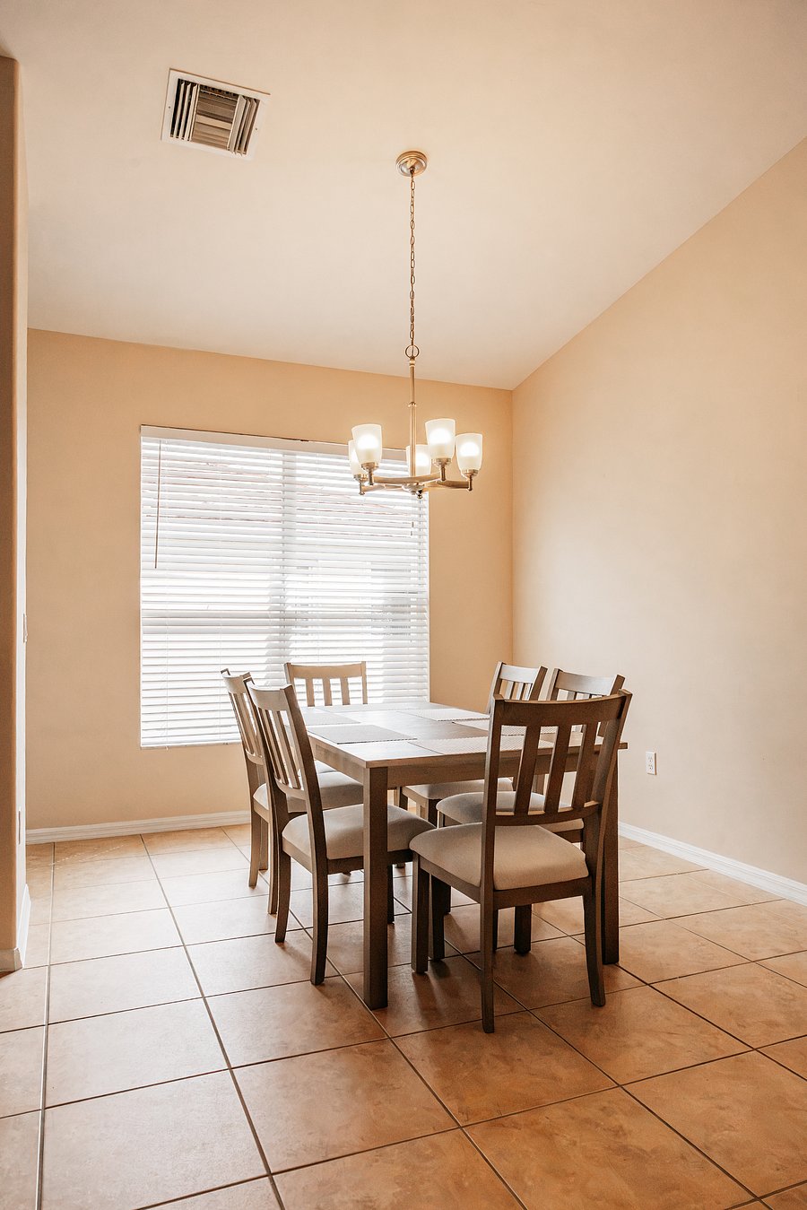 Furnished Finder property 1037154_1 photo 35
