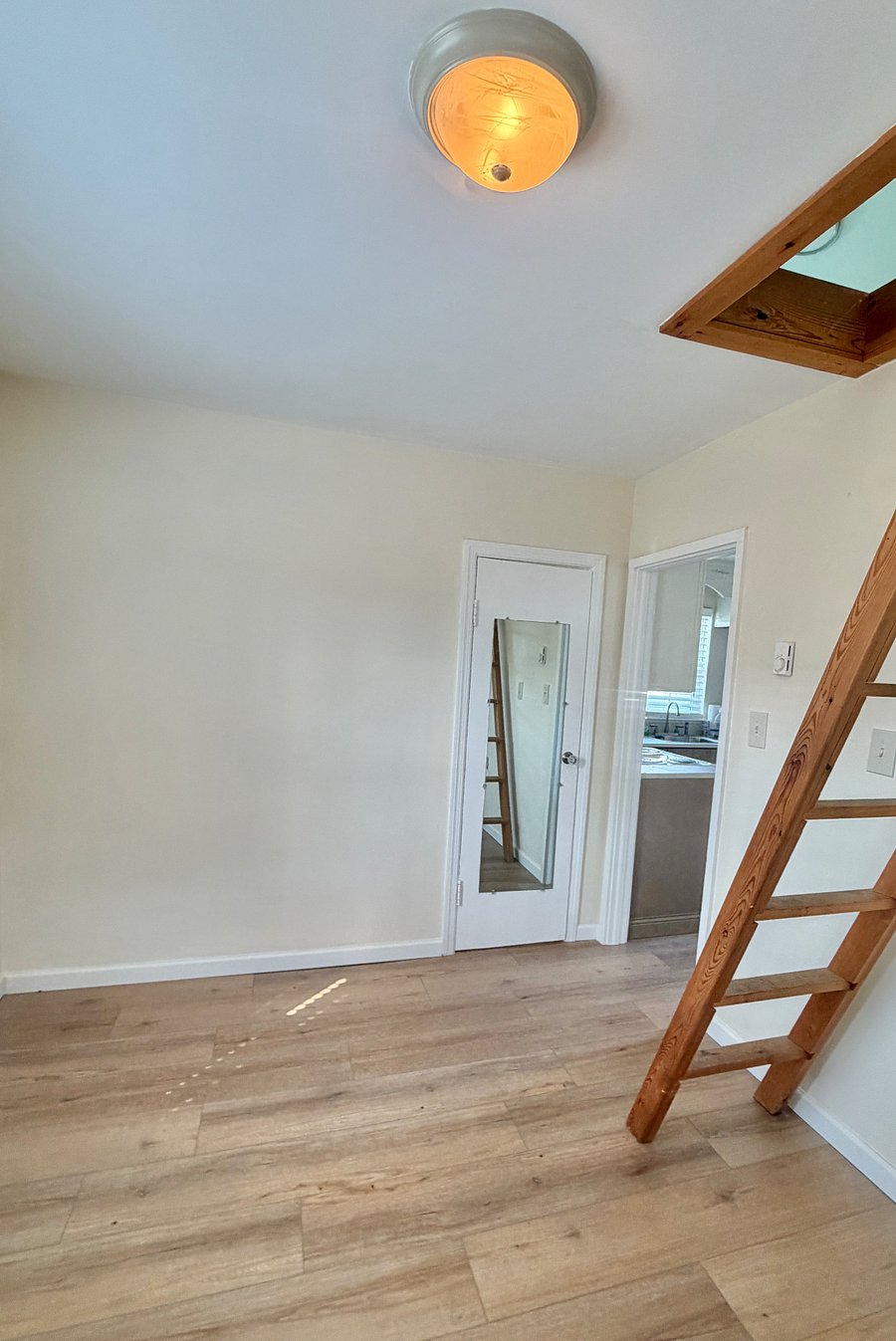 Furnished Finder property 1037160_1 photo 8