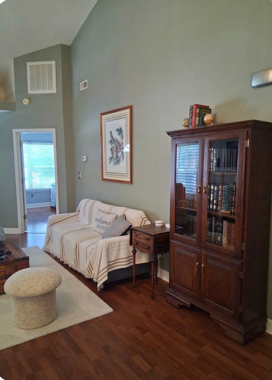 Furnished Finder property 1037171_1 photo 3
