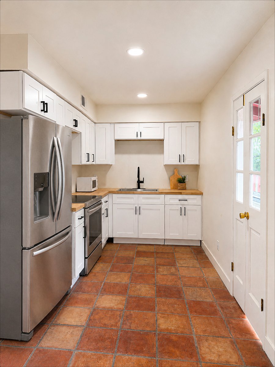 Furnished Finder property 1037181_1 photo 3