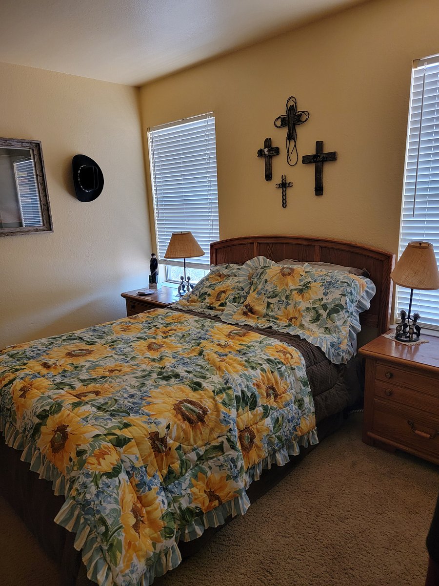 Furnished Finder property 1037184_1 photo 2