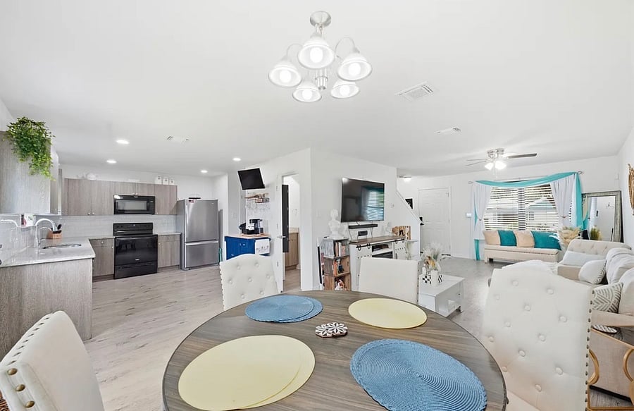 Furnished Finder property 1037194_1 photo 11