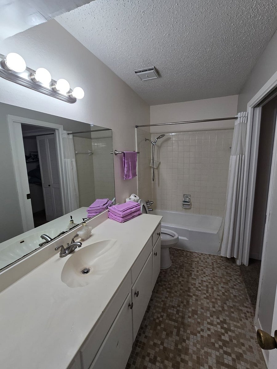 Furnished Finder property 1037210_1 photo 36