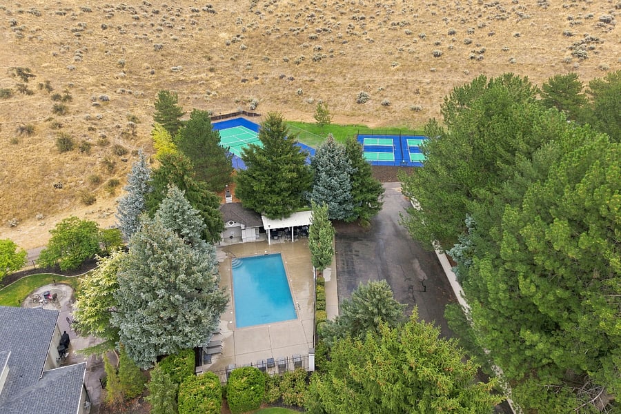 Furnished Finder property 1037212_1 photo 83
