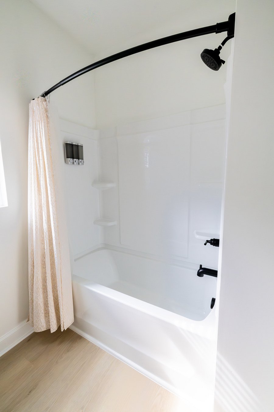 Furnished Finder property 1037230_1 photo 4