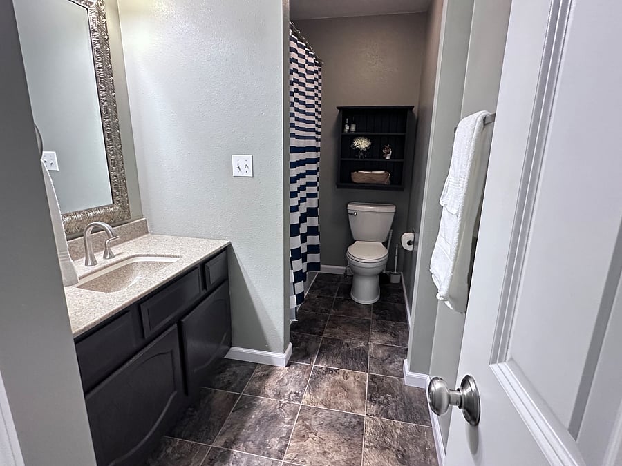 Furnished Finder property 1037268_1 photo 17