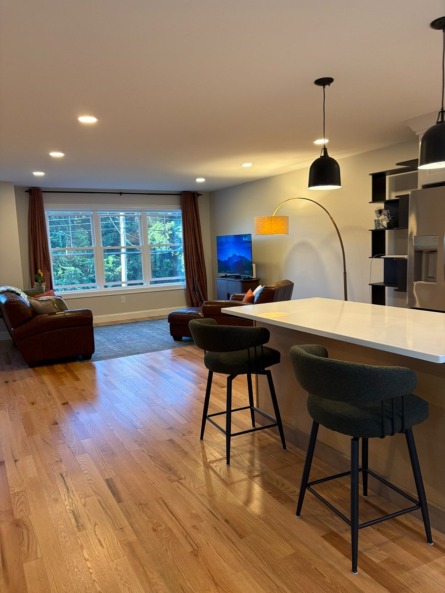 Kitchen/Living room view from entry