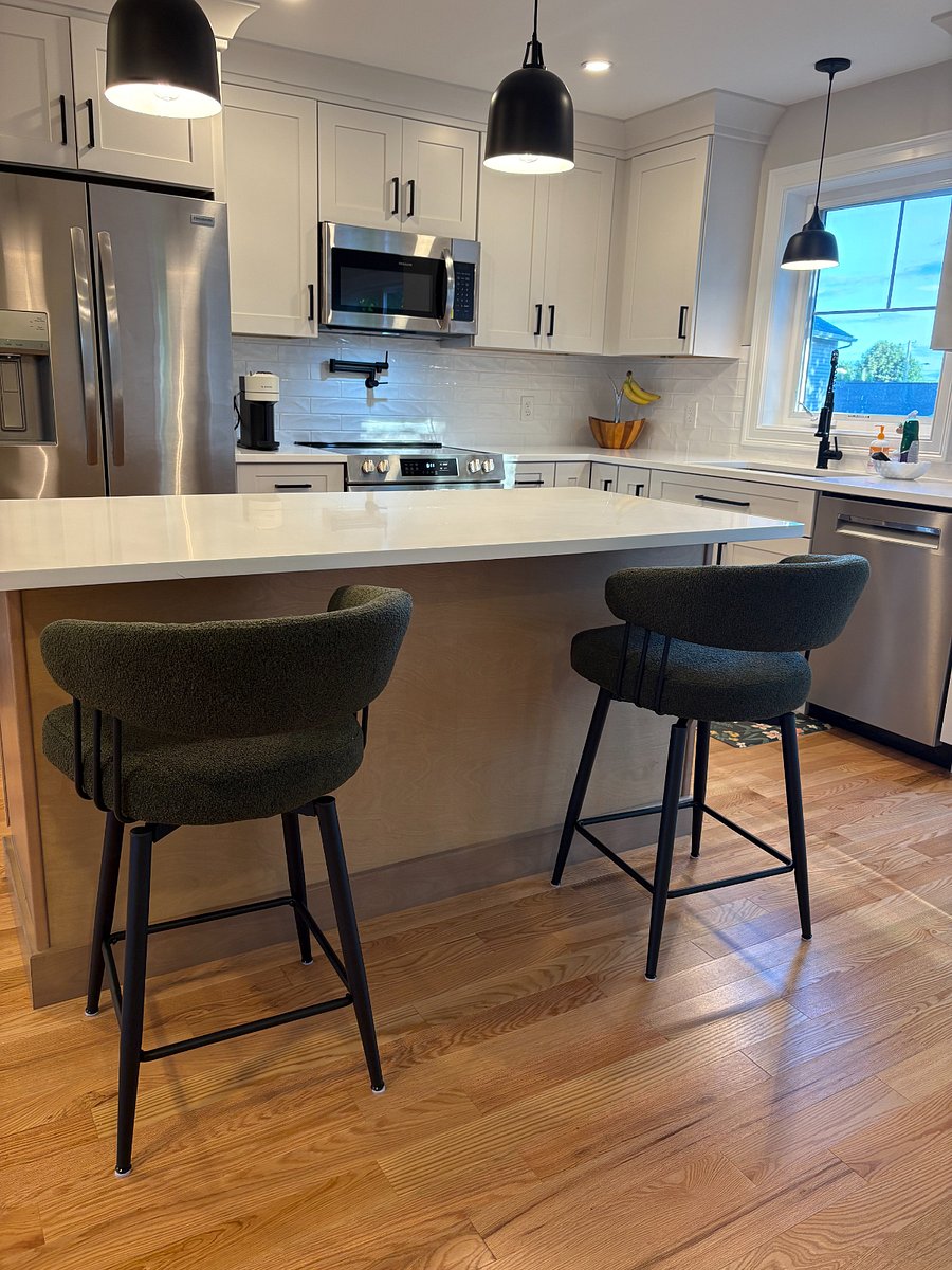 KItchen counter with counter height stools