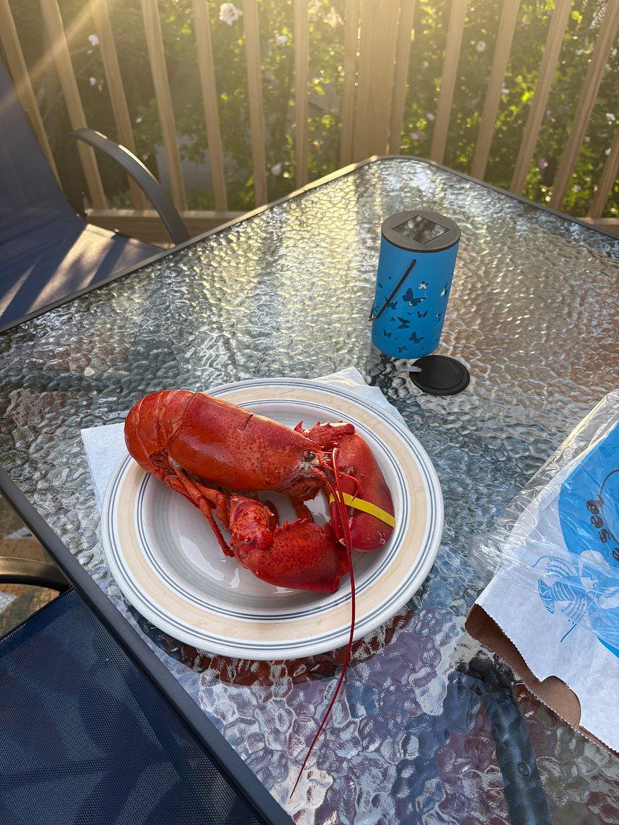 Plenty of fresh, local seafood