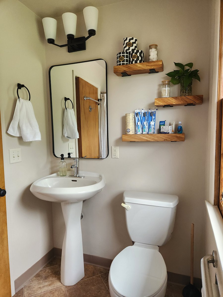 Main Floor Full Bathroom (includes starter toiletries)