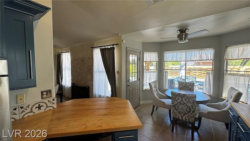 Furnished Finder property 1037319_1 photo 11